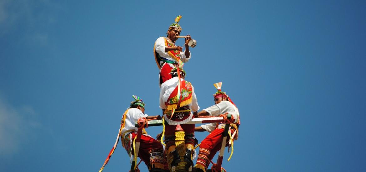 Página Zero - Voladores de Papantla 