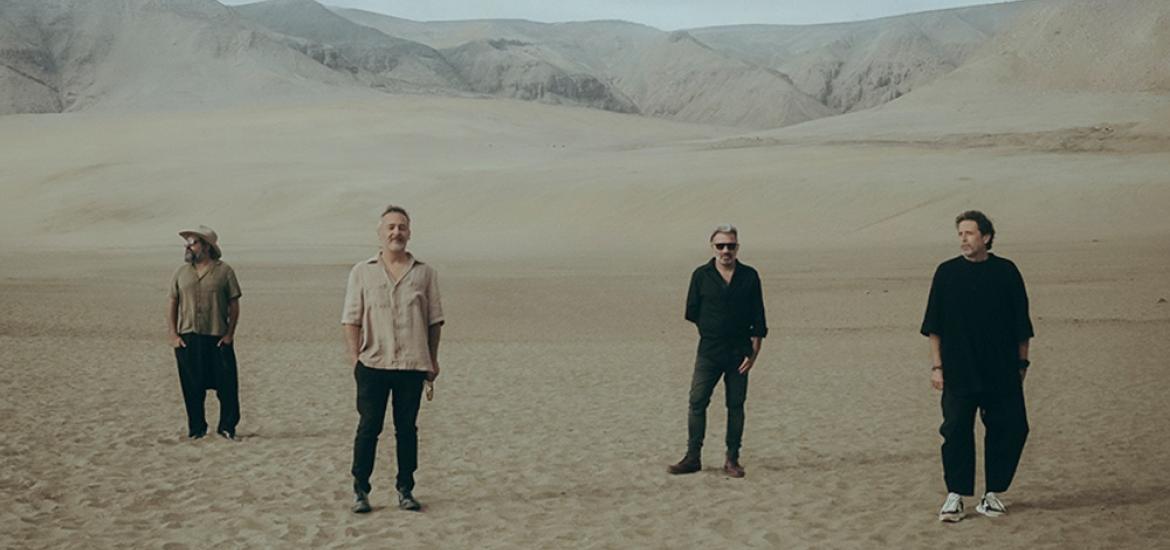 LoveOfLesbian